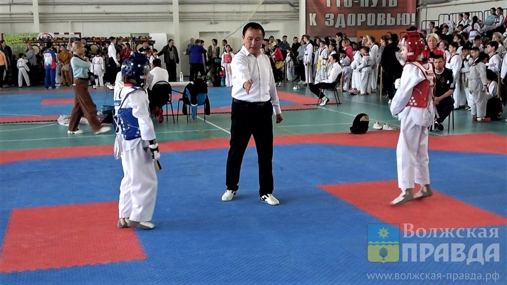 Главное "блюдо" фестиваля - тхэквондо ВТФ📷    В Волжском прошёл фестиваль корейской культуры и спорта
