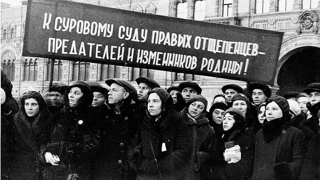    В мутной воде всеобщих недоверия и подозрительности всегда найдется множество тех, кто захочет на этом нажиться.
