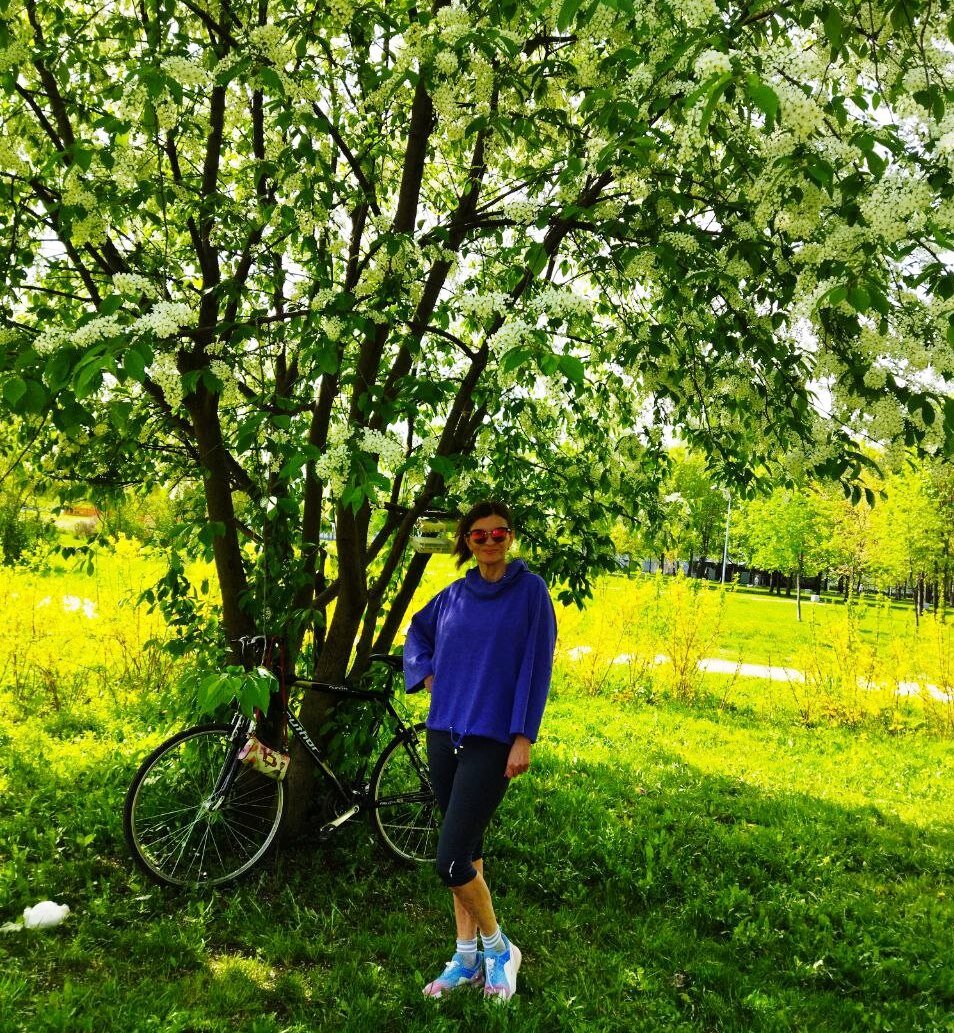 Весна, черёмуха и Я - Елена