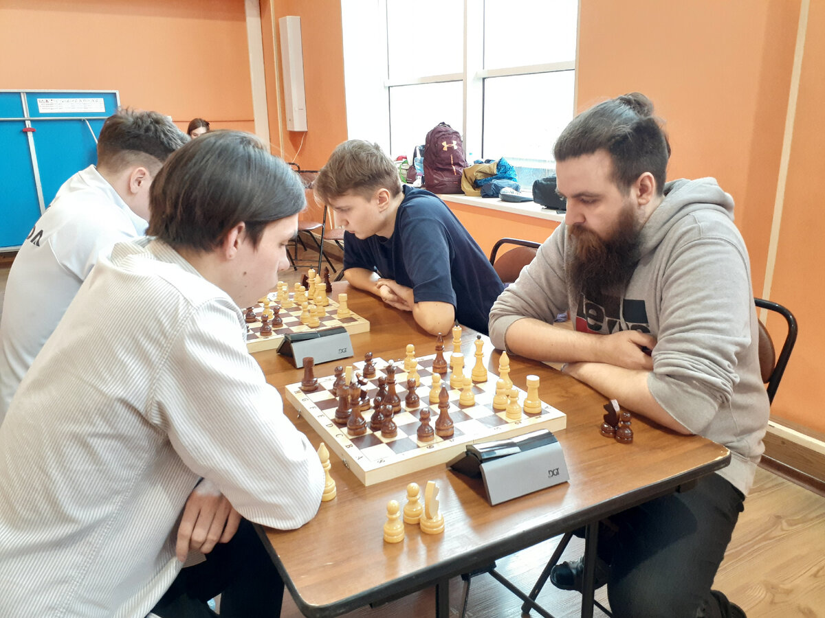 Первая партия турнира против Никитина Руслана