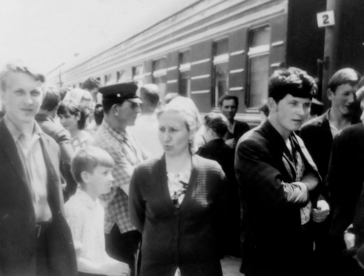 Поезд "Смоленск - Москва". 1965 г 