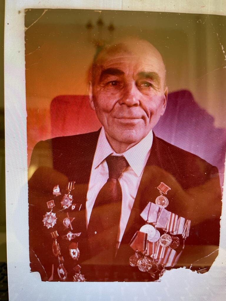 Отец избитого пенсионера, Александр Павлов, самоотверженно сражался с фашизмом.
Фото из личного архива семьи