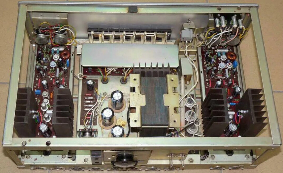 20 электронов. советский усилитель электрон. 20 электронов. модель атома. 20 электронов.