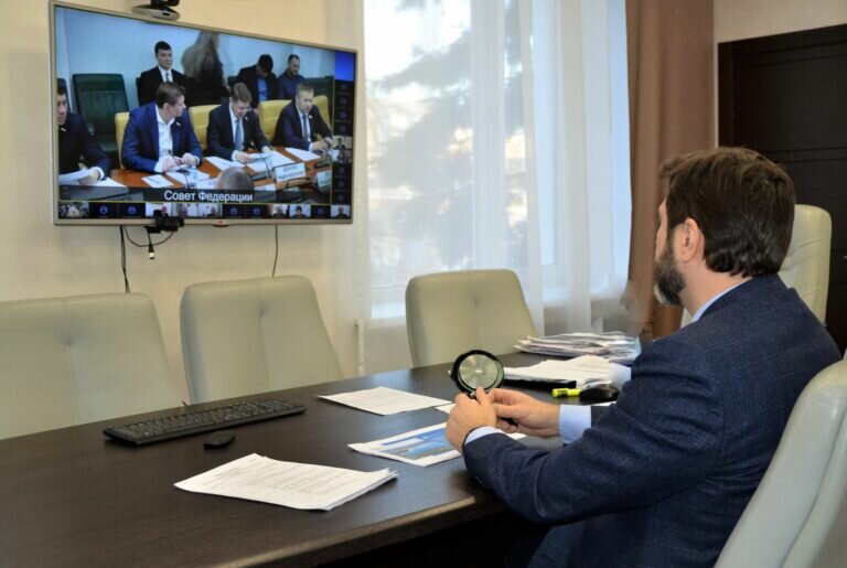    Вопросы строительства ЦМО в Оренбурге обсудили за круглым столом в Совете Федерации РФ Кристина Просвиркина