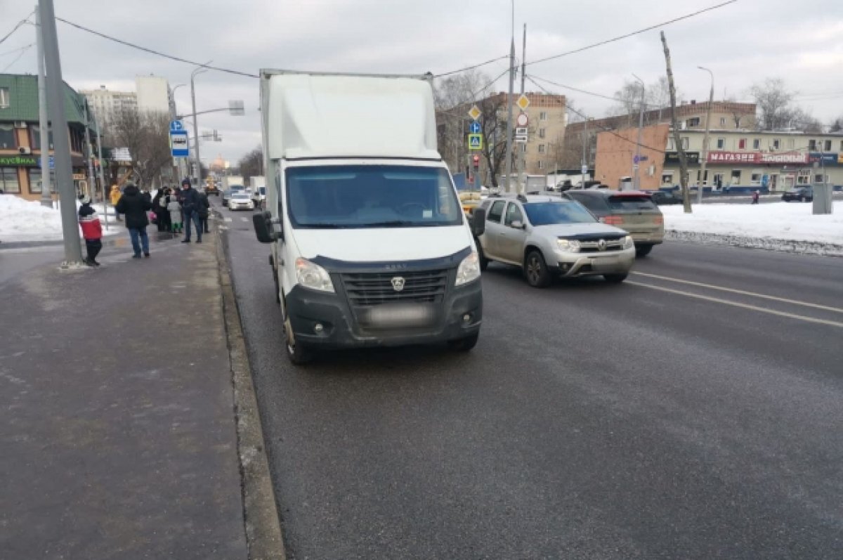    Грузовик сбил ребенка на пешеходном переходе на юго-востоке Москвы