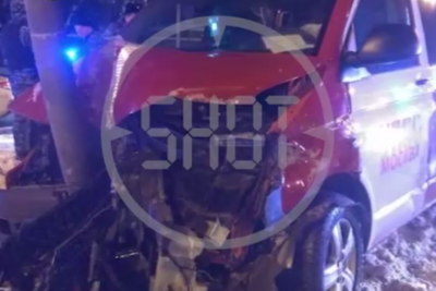    Фрагмент видео аварии с участием врио главы ГУ МЧС РФ по Москве Ткаченко ©Скриншот