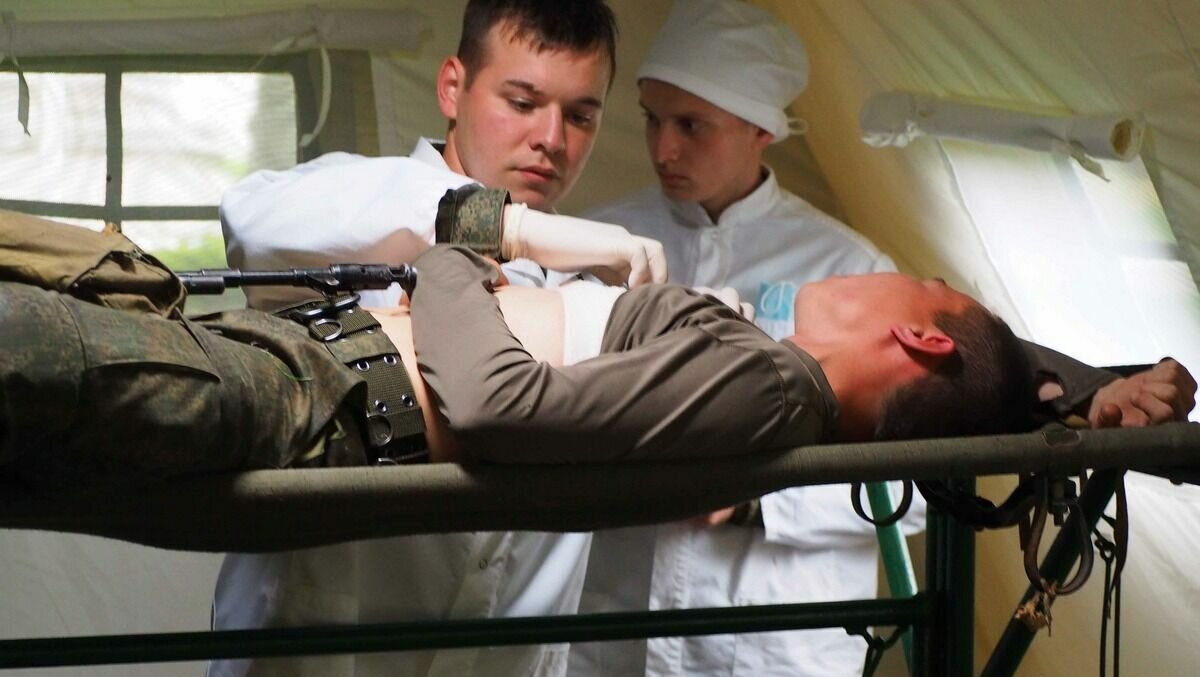     В Ростове с военнослужащих-участников спецоперации требовали деньги за положенные им по праву справки для получения выплат за ранения, подробностями поделился портал РИА «Новости».