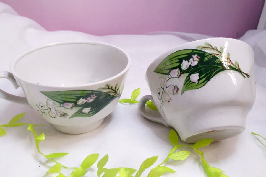 Чашки из сервиза «Ландыши». Рижский фарфоровый завод, 1970-1980 гг.