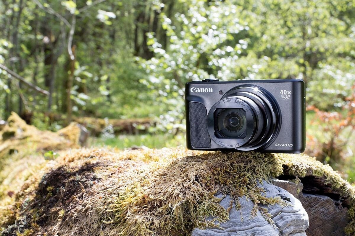    Камеры Canon PowerShot — это компактная тушка и зум-объектив в едином корпусе. Фотография: canon.co.uk