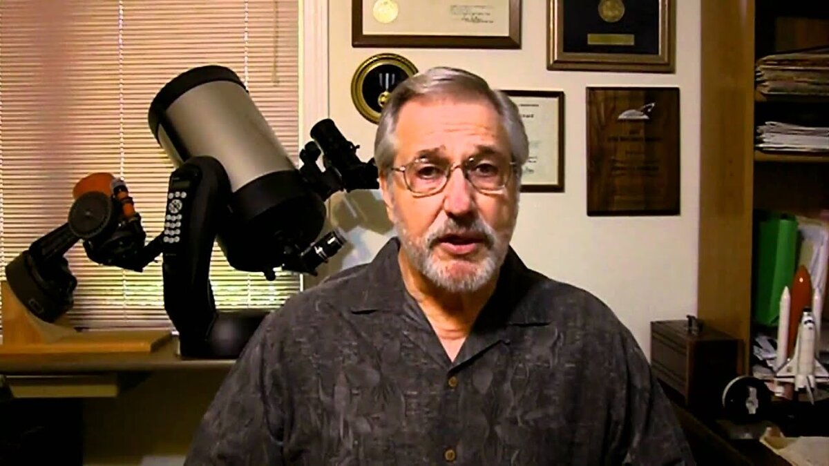 Дональд Кесслер - ученый NASA, астрофизик. Одним из первых обратил внимание на проблематику космического мусора.