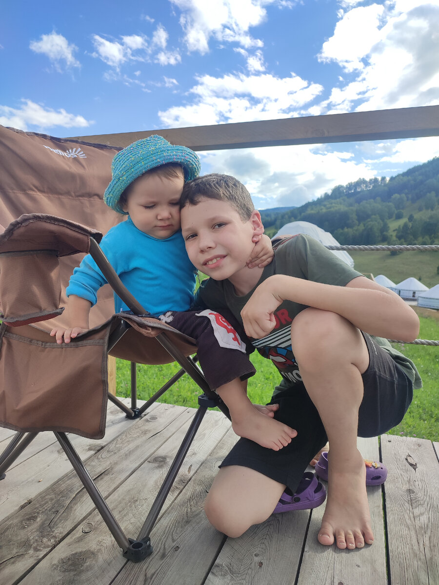 Дети. Гога и Дарья! 