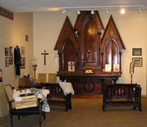 Комната с часовней 