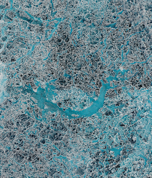 Льды в проливе Санникова. Источник: earthobservatory.nasa.gov