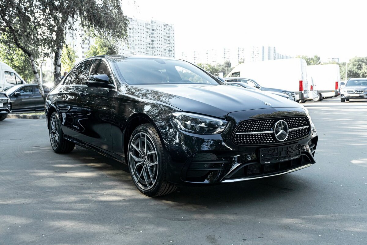 Mercedes-Benz E-Class. Источник иллюстрации - auto.ru