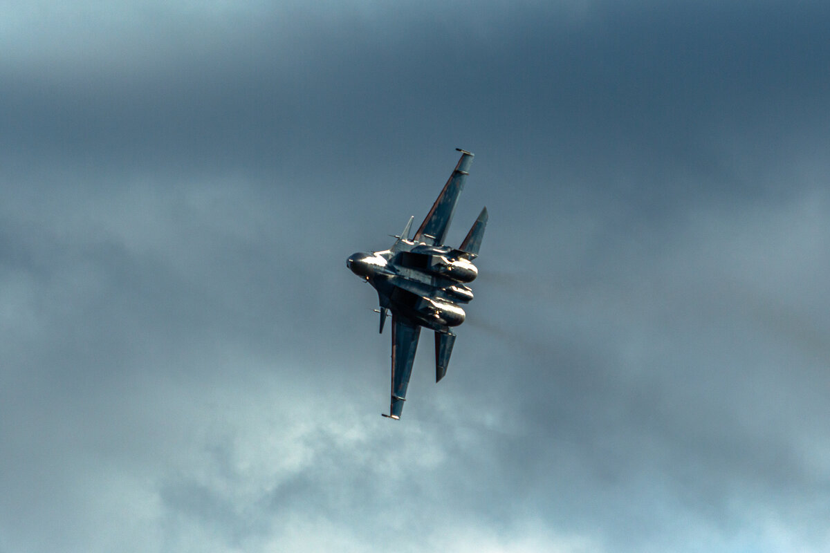 Су-30 СМ в небе Кубинки