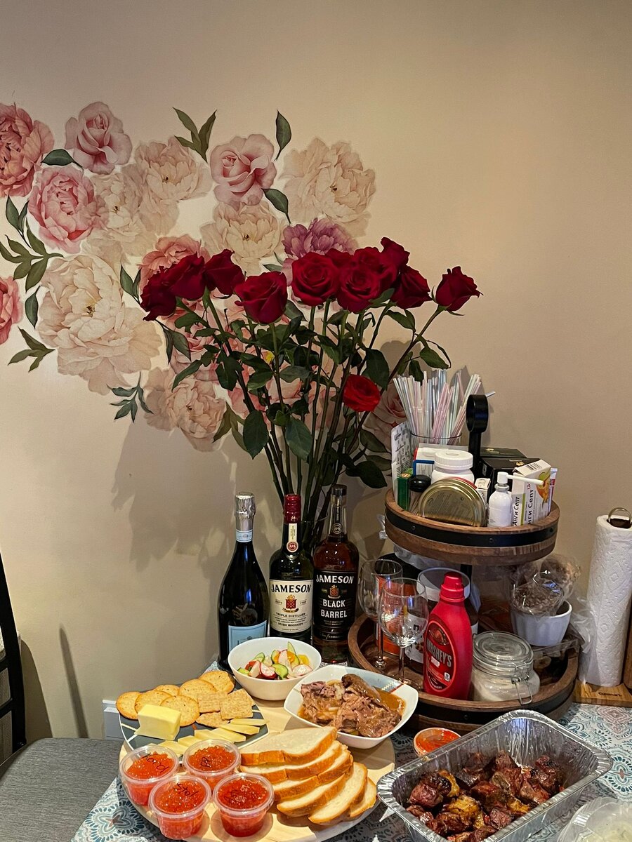 По чуть чуть. За ужином...