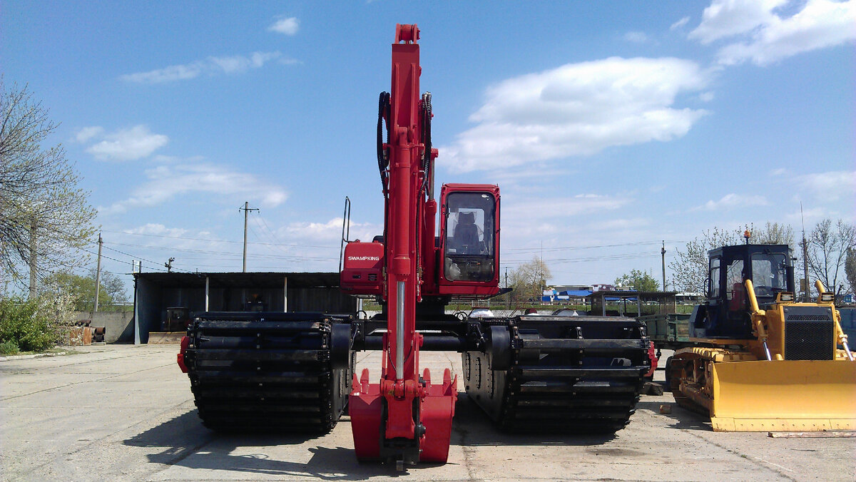 Плавающий экскаватор-амфибия Swampking  