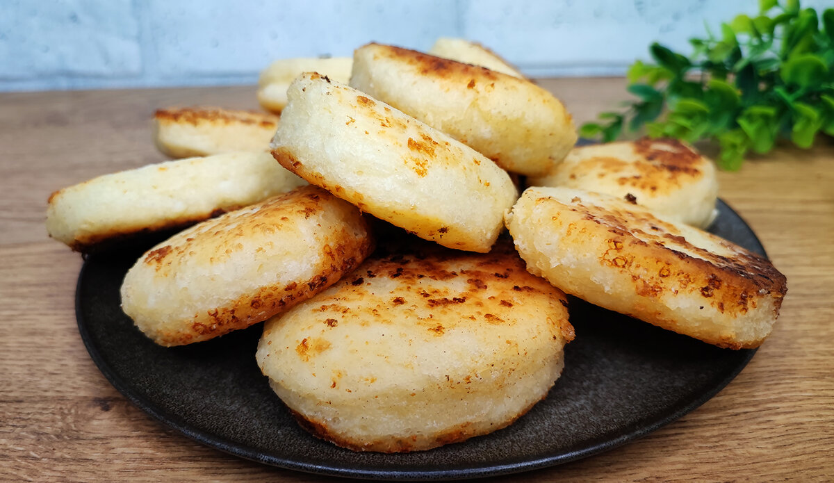 Нежные пончики с творогом и сметаной в духовке