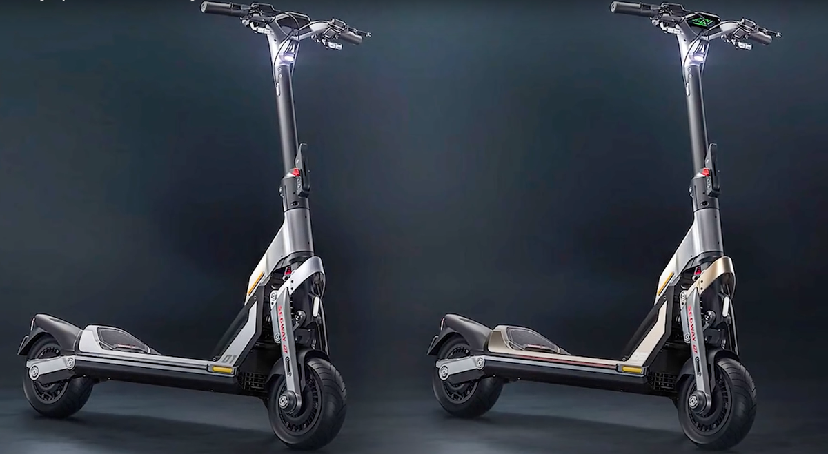 Segway-Ninebot GT1 - слева, Segway-Ninebot GT2 - справа