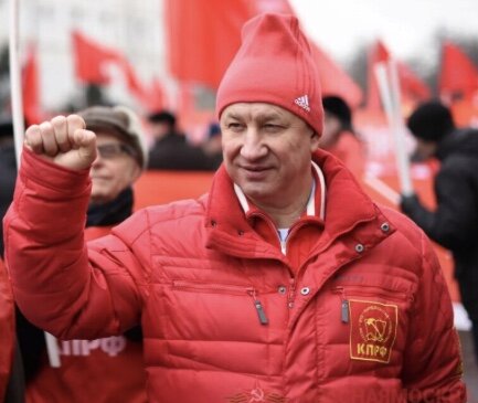 Рашкин Валерий Фёдорович (14.03.1955) С 1999 года депутат ГД 3-8 созывов от КПРФ