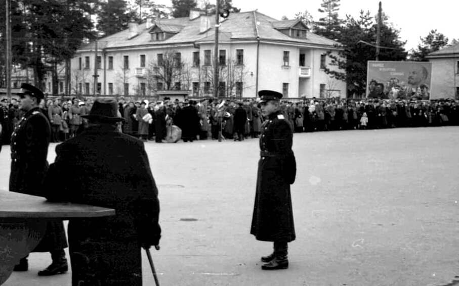 В 50-ые годы треть дубненской милиции составляли бывшие фронтовики. Фото из личного архива автора.