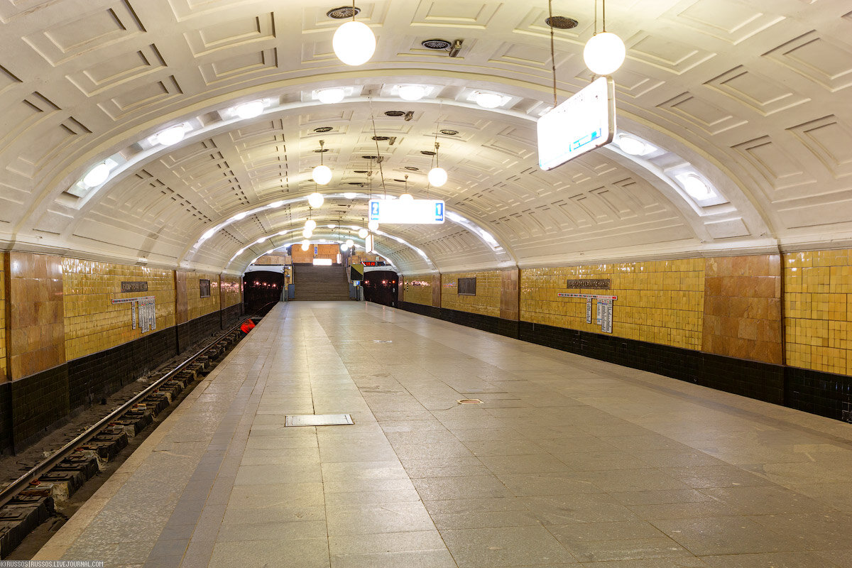 Станция метро боровицкая