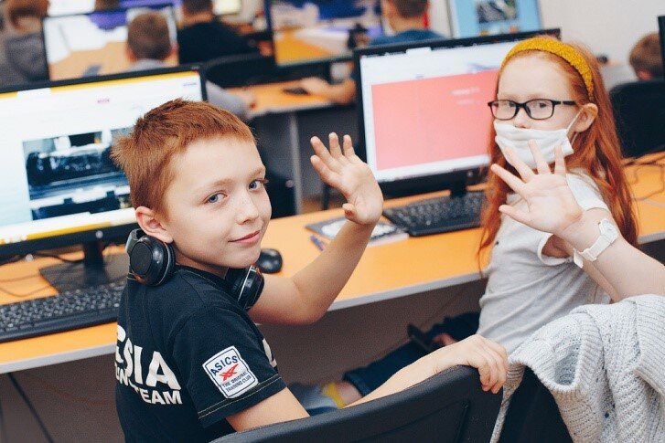 В IT-лагере от компьютерной академии top ребят ждет насыщенная программа