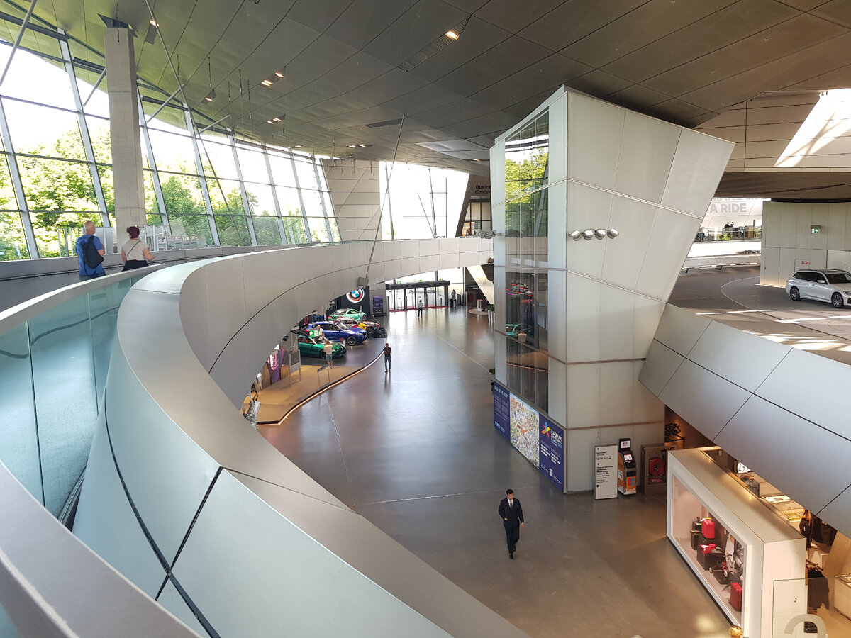 Выставочный зал БМВ, Мюнхен, 19.05.2022