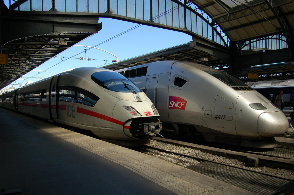 Tgv pos. Поезд тжв sncf. Tgv pos поезд. Tgv pos. Скоростной поезд tgv франция.