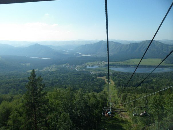 Озеро Манжерокское. Фото из архива Алины Перевозновой. Лето 2015 г.