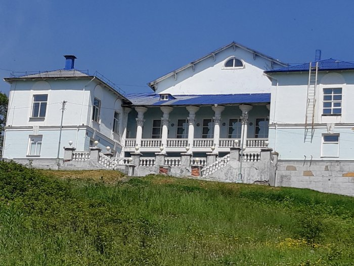 Vostok.Today: жители Ванино переживают за разрушающийся дом культуры 