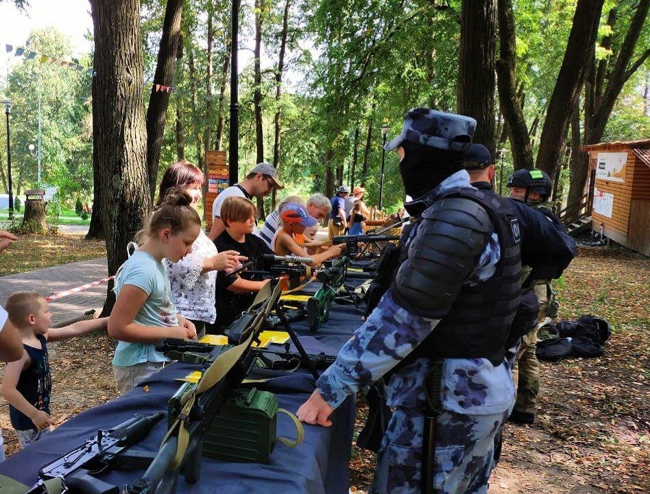 Омон пересвет. ОМОН. Спецназ Росгвардии. Парки Подмосковья.