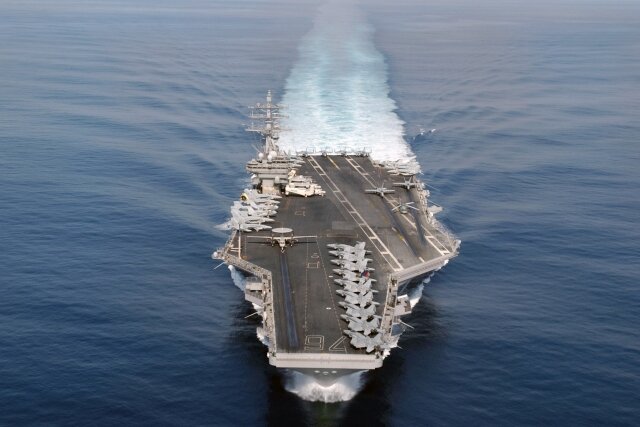    Атомный авианосец Ronald Reagan U.S. Navy