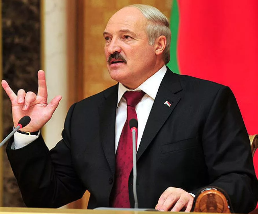 Лукашенко запретил повышать цены в Беларуси. А почему же у нас так не сделают?