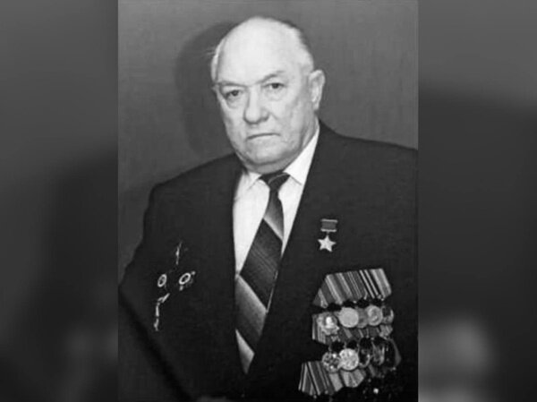 Герой Советского Союза Георгий Платонов. Обложка © Telegram / Роман Бусаргин