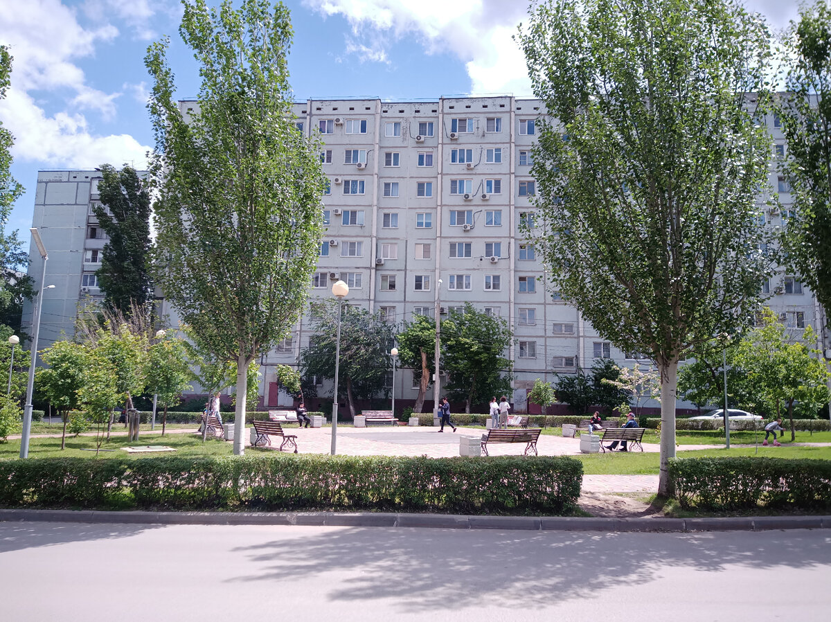 Листайте галерею. Там есть ещё фото