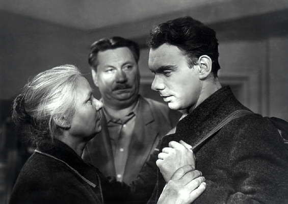 ФОТО: Кадр из фильма «Летят журавли», киностудия «Мосфильм», 1957 г.