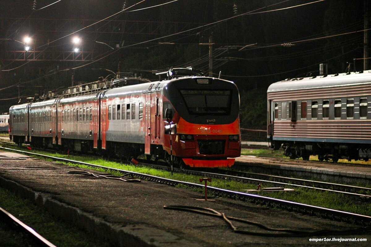 Электропоезд ЭП3Д-0046, станция Елец