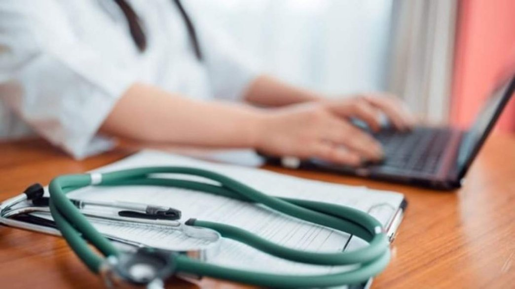 Медики помогут украинцам оформить Е-больничные 