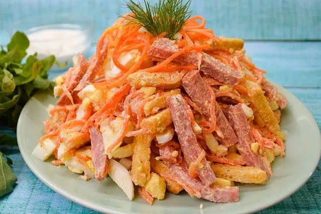 Салат с корейской морковью и курицей - пошаговый рецепт с фото на ремонты-бмв.рф