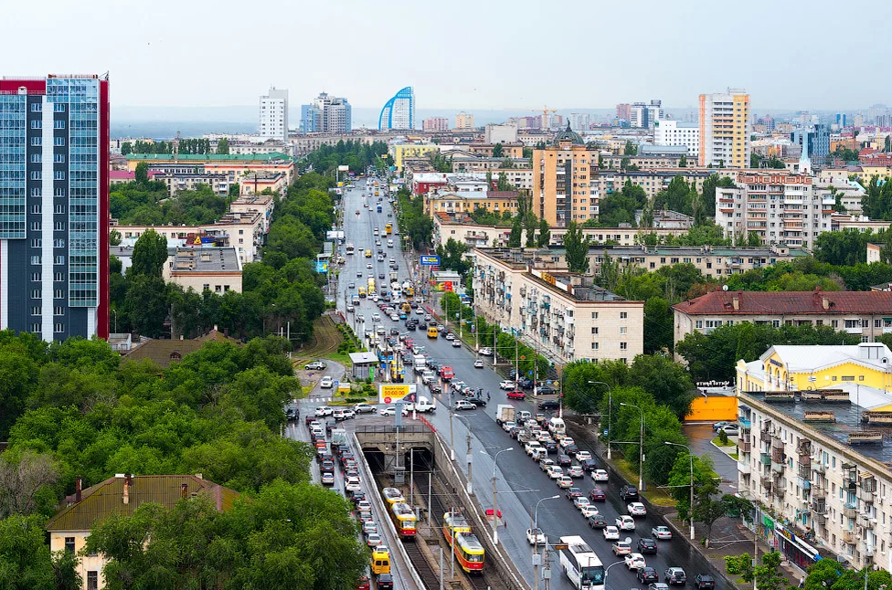 Расположена в самом центре города. Волгоград центр. Волгоград Центральный район. Волгоград современный. Волгоград центр города.