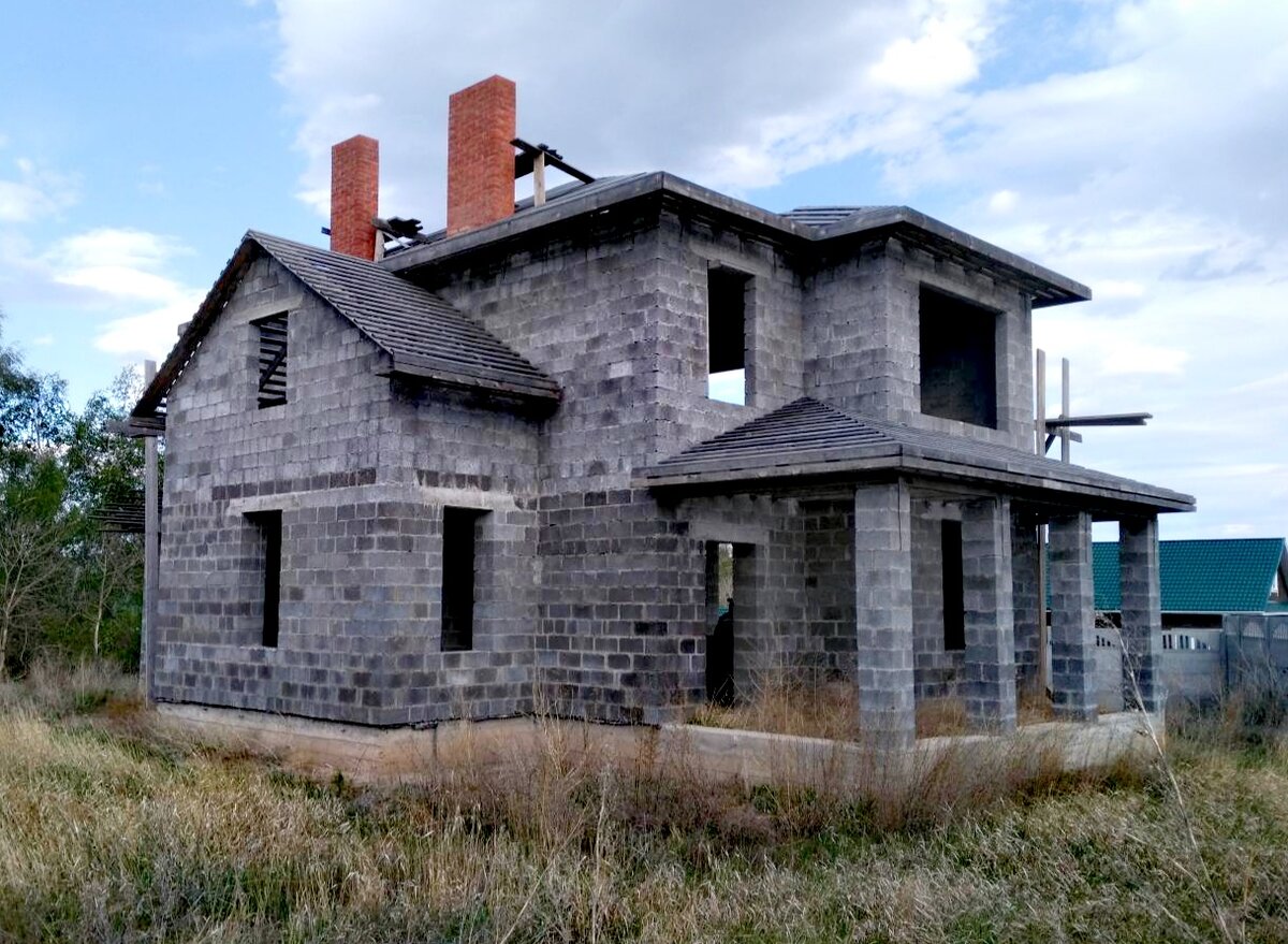 Реально оценивайте свои финансовые возможности, чтобы не перейти в долгострой. 