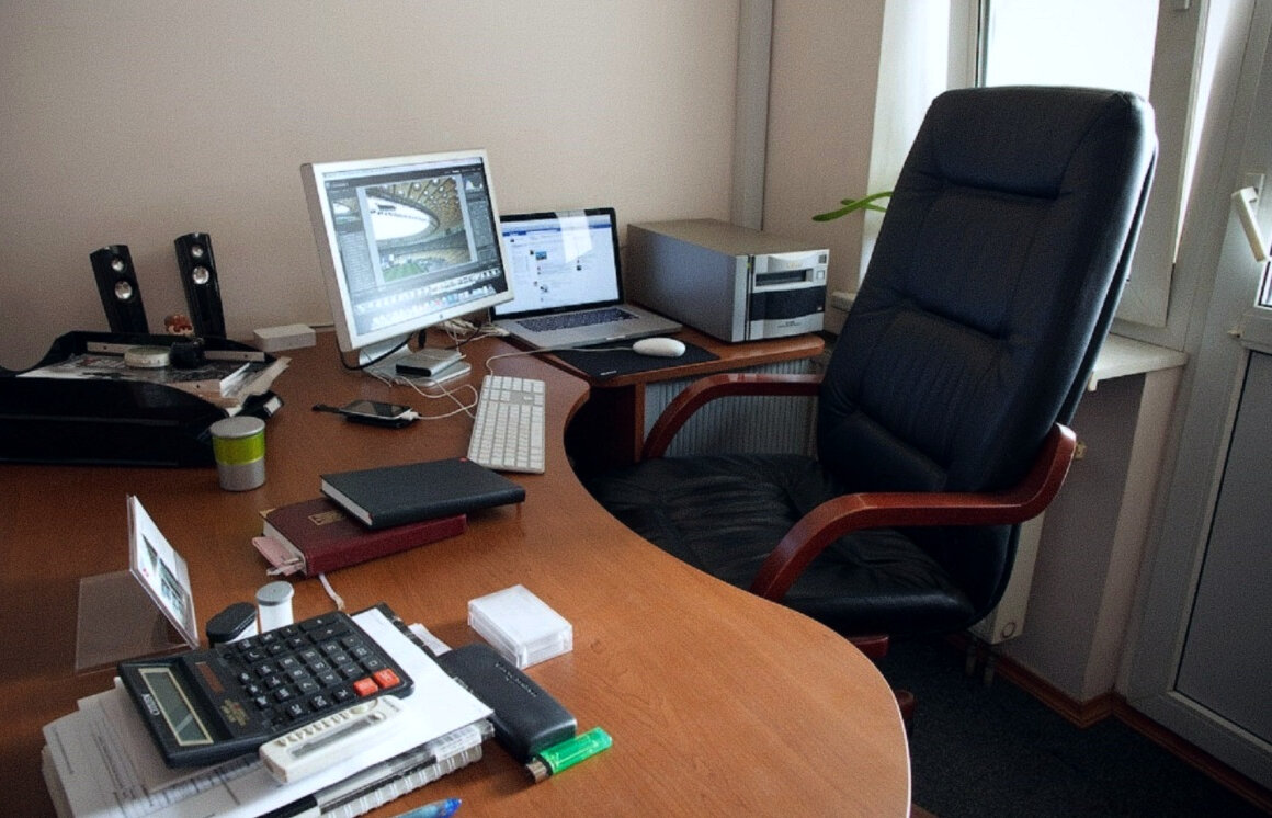 "Урезал себе зарплату и начал платить подчиненным по 390 тысяч в месяц ...