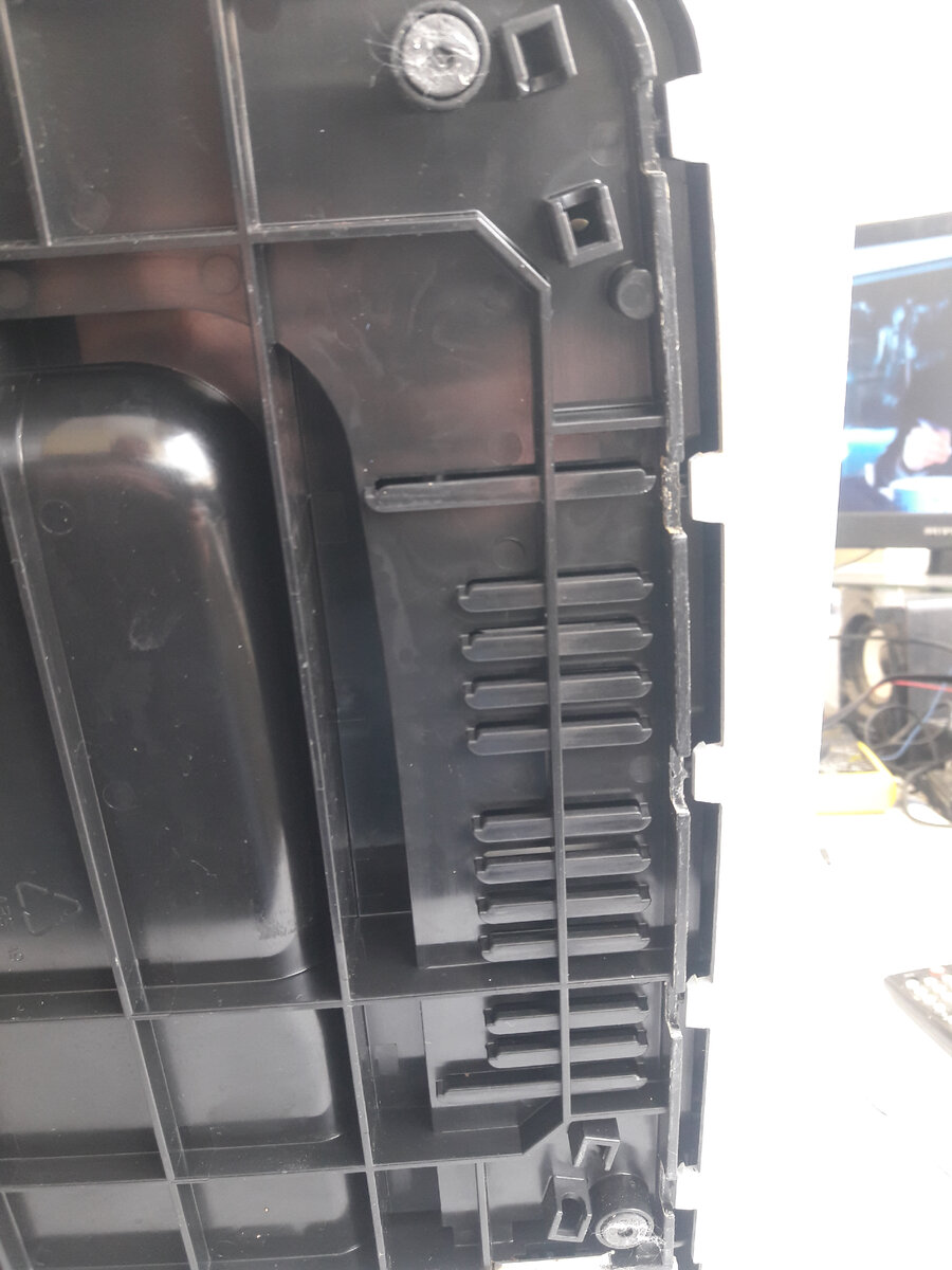 Всем здравствуйте! Сегодня у нас на ремонте кофемашина Bosch VeroCafe Latte TES 50321 с диагнозом постоянно просит промыть систему.-4