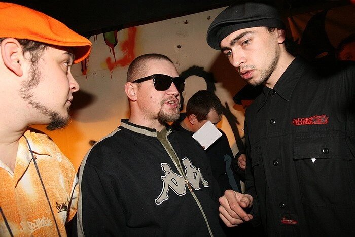 Диеста, Брюс (Цитрамон П) и Фэйс (Ыйе, Теневая Лирика), Екатеринбург, 2004 г.