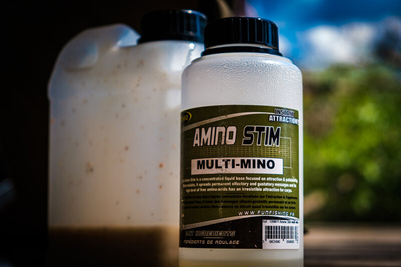 Компания добавка. Fun Fishing Amino Stim Multi-Mino. Фан фишинг бойлы. Аттрактант сухой fun Fishing attractiv Mach. Амино концентрат у фан фишинг.