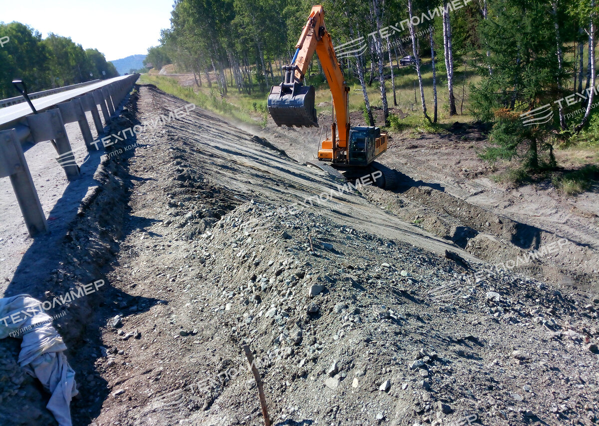 Планировка откоса насыпи.