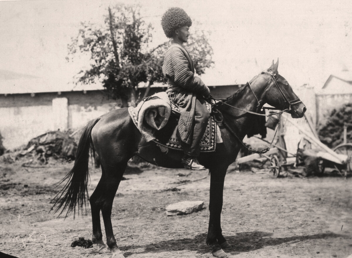 Русский туркмен. Эзиз Хан Туркмен 1915. Туркмены текинцы море. Туркменские кони. Туркменские джигиты.