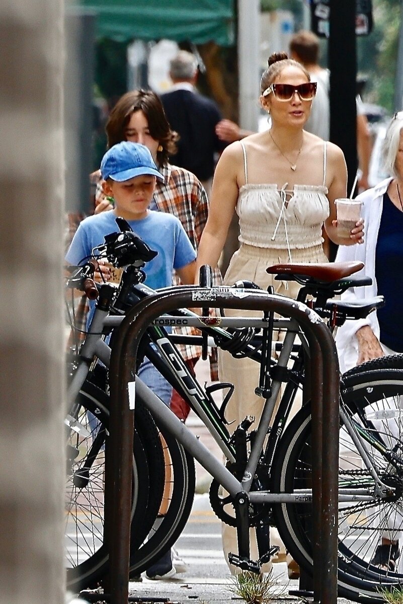    Сэмюэль Аффлек и Дженнифер ЛопесLegion-Media