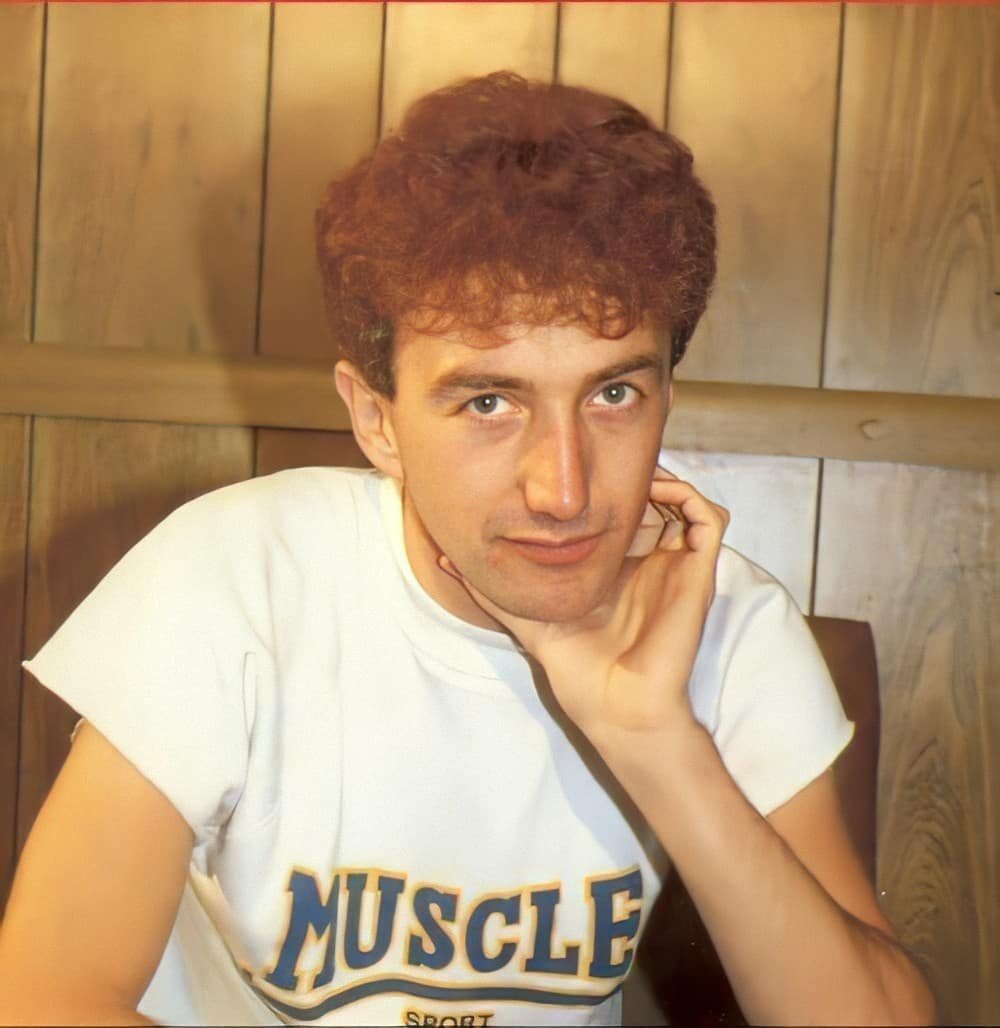 John deacon фото